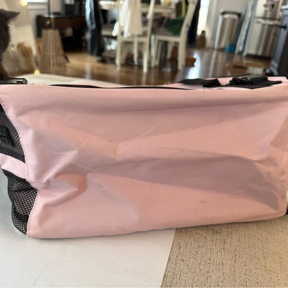 Pink Collapsible Pet Carrier 4 Cats w pockets and mesh vents removable cushion - Picture 12 of 13